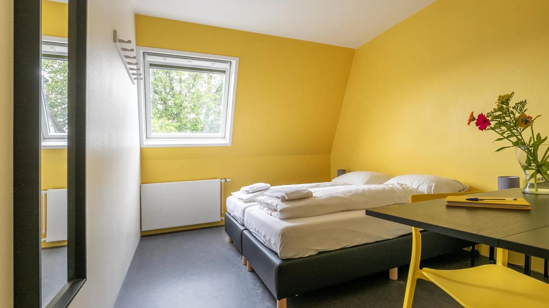 Hans Brinker Hostel Amsterdam
