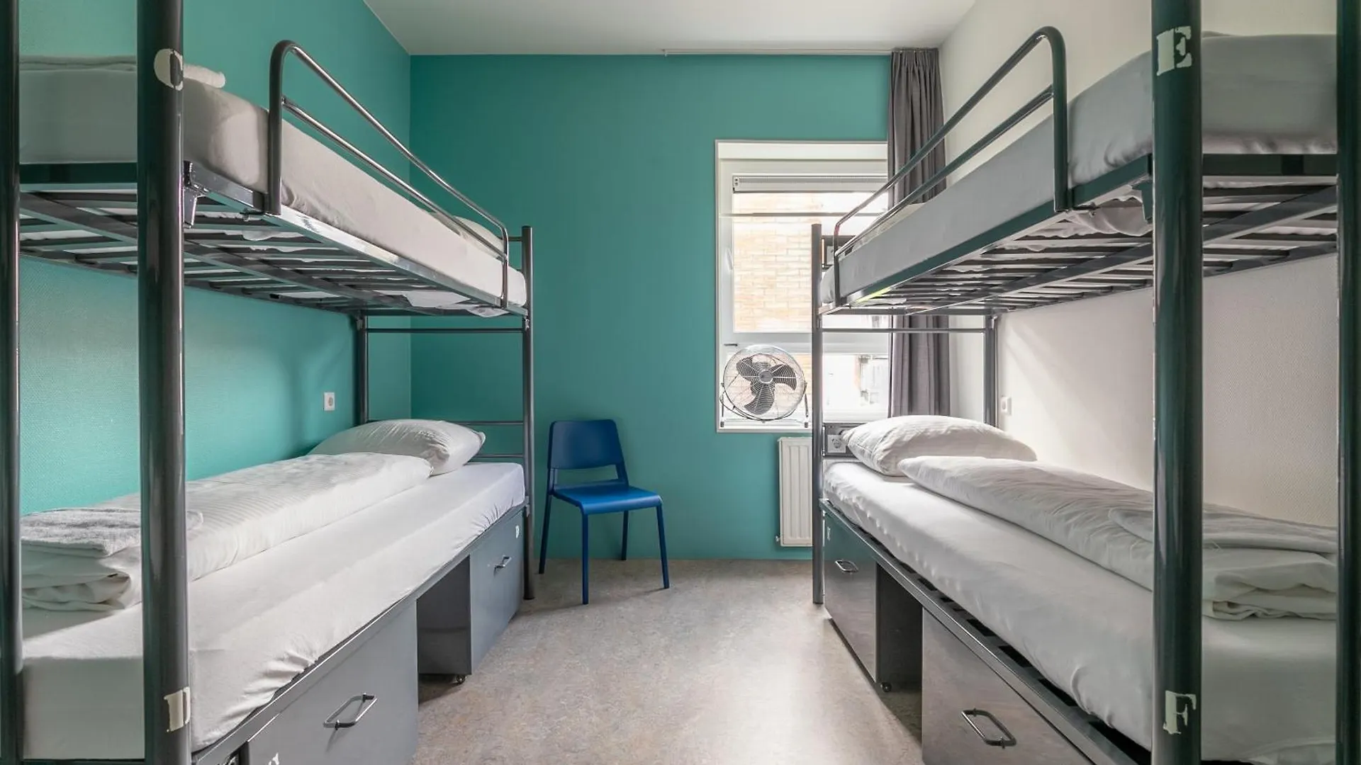 Hans Brinker Hostel Amsterdam