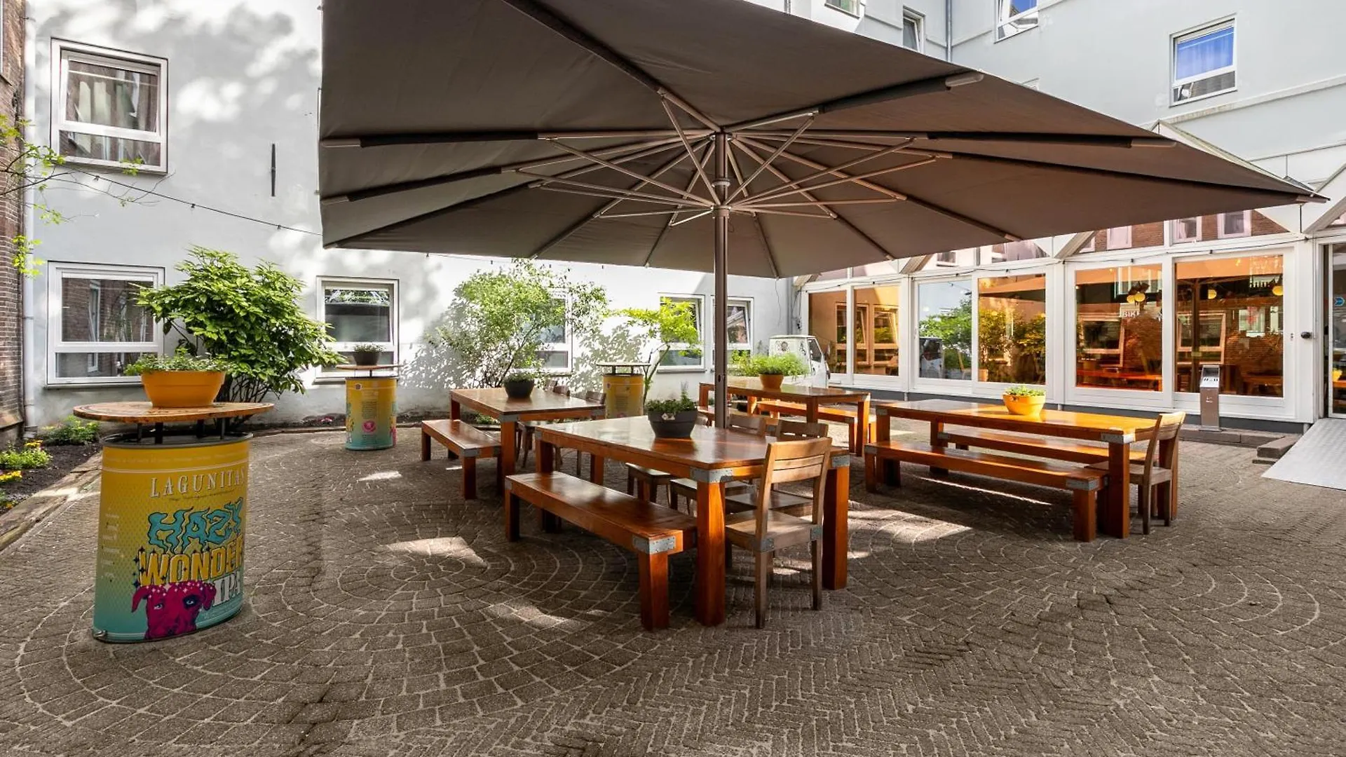 Hans Brinker Hostel Amsterdam