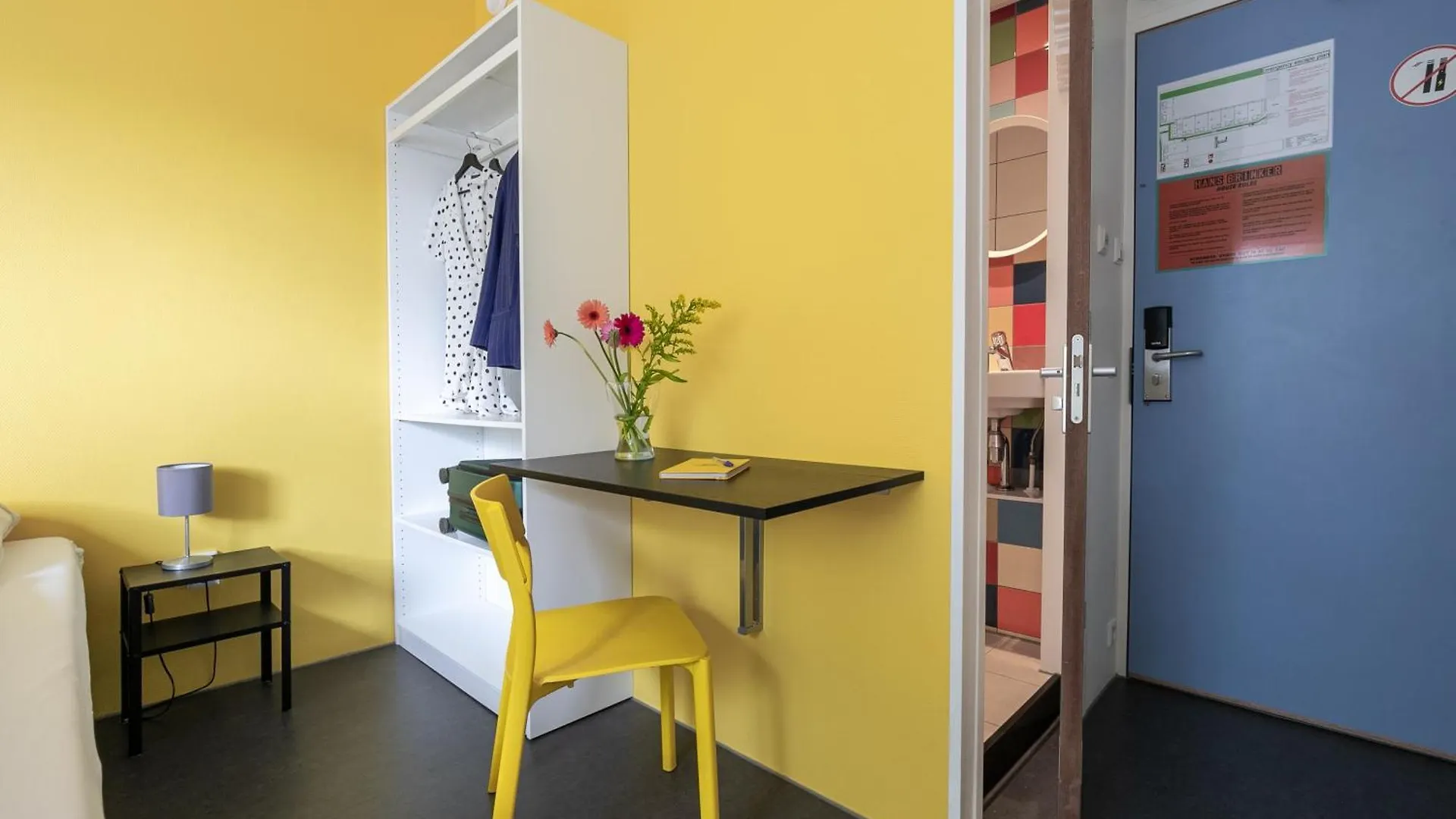 Hans Brinker Hostel Amsterdam