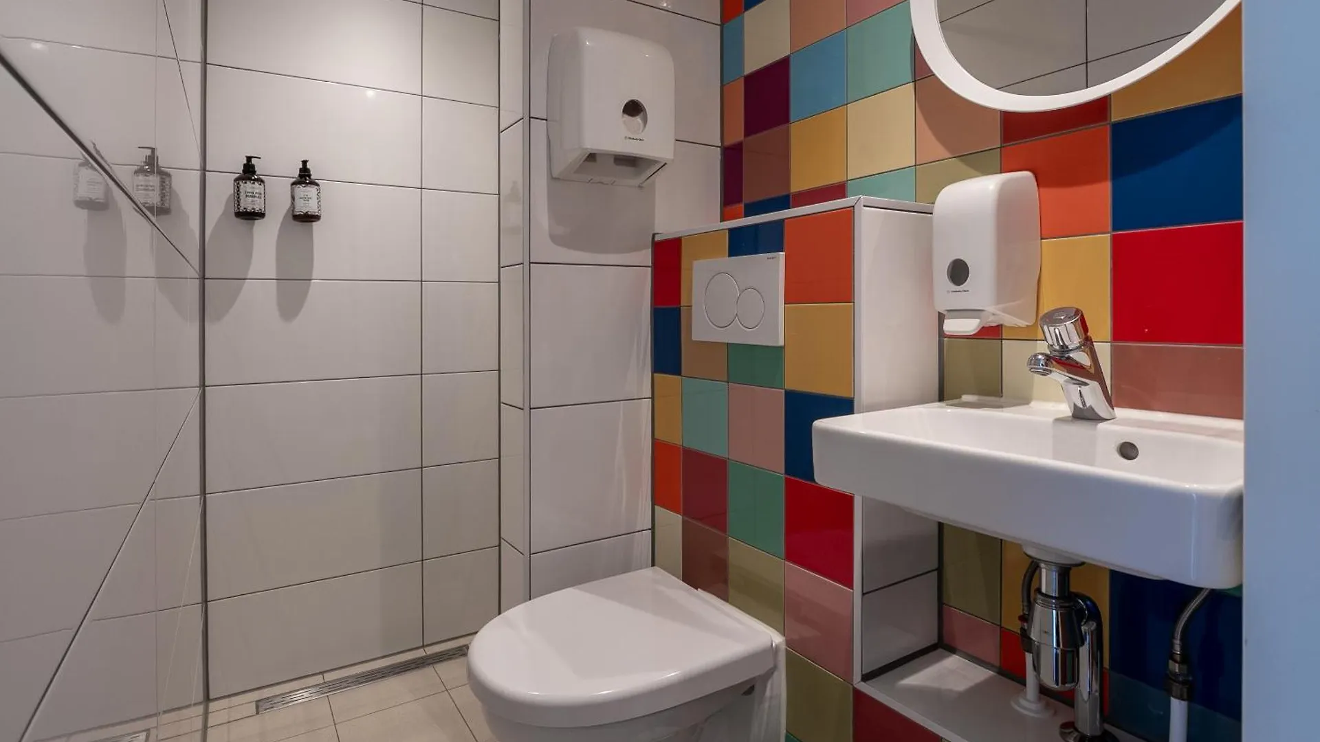 Hans Brinker Hostel Amsterdam 0*,  Netherlands